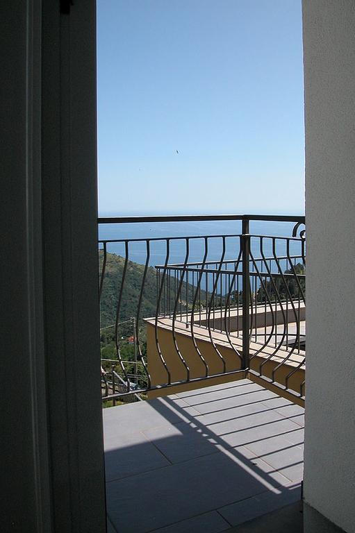 Affittacamere Pzeta * Vernazza